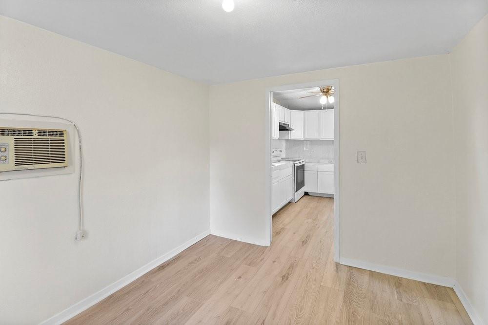 3910 Shelley Boulevard Dallas, TX 75211 - Photo 35 of 37