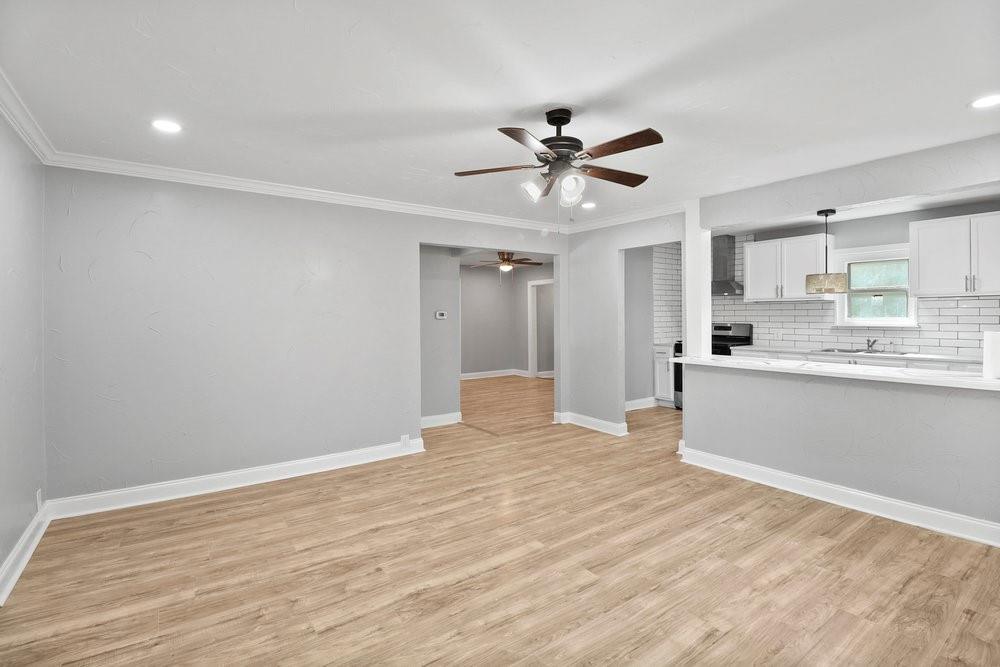 3910 Shelley Boulevard Dallas, TX 75211 - Photo 5 of 37