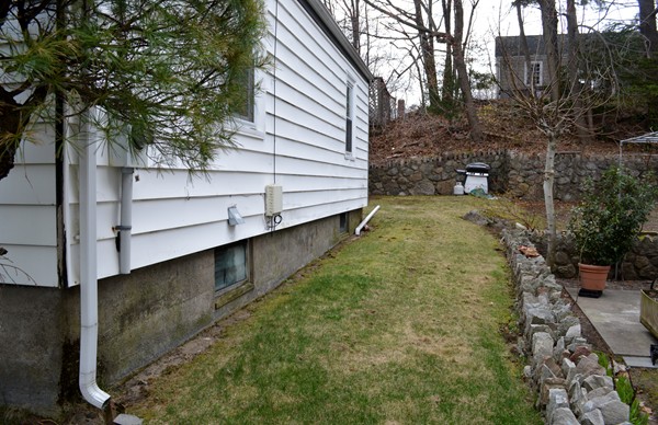 3 Lansing Road Lynn, MA 01904 - Photo 4 of 20 Gallery Image 4