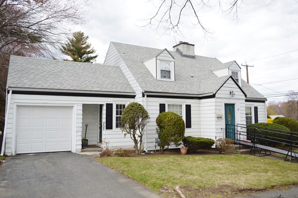 3 Lansing Road Lynn, MA 01904 - Photo 5 of 20 Gallery Image 5