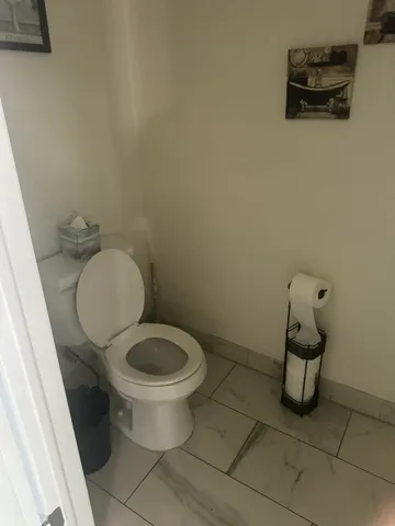 $220,000 | 25045 Glenbrooke Drive, Southfield, MI 48033