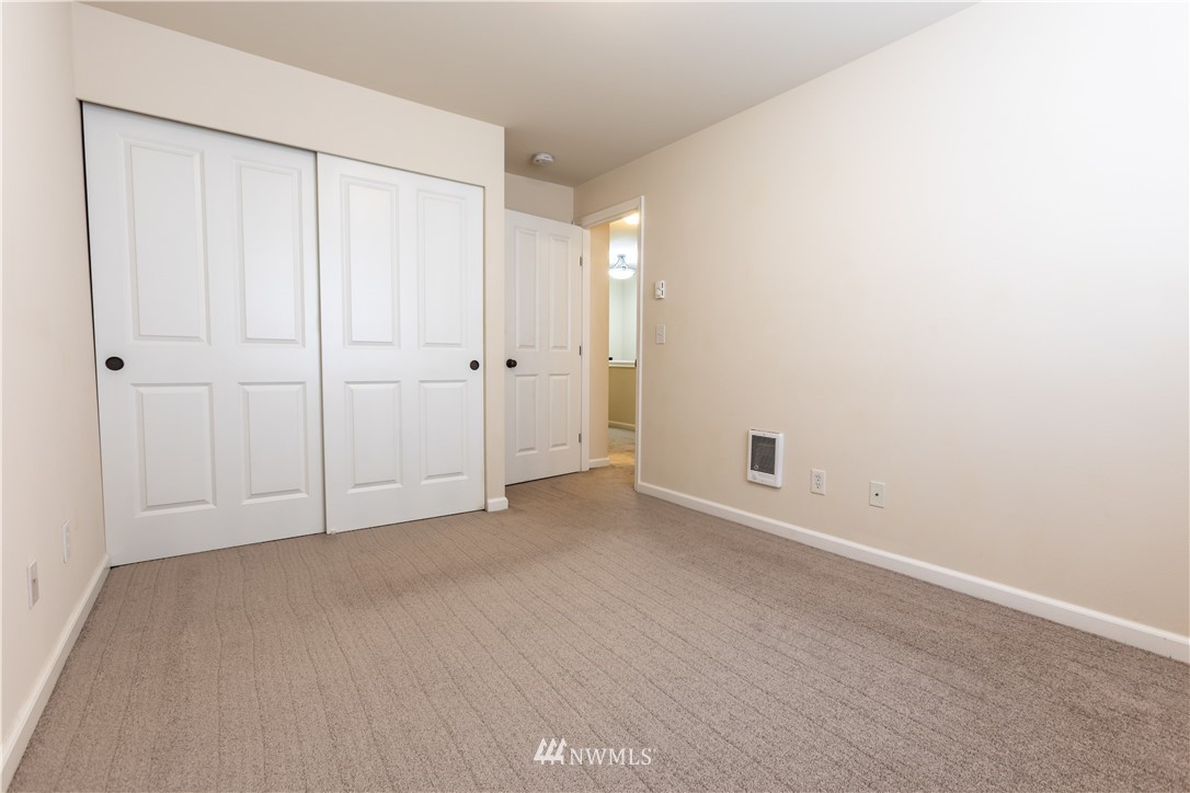 325 Chelan Place Northeast, Unit D2 Renton, WA 98059 - Photo 25 of 29