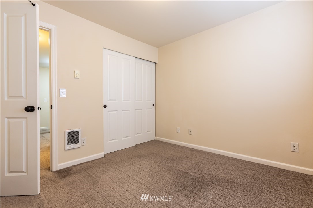 325 Chelan Place Northeast, Unit D2 Renton, WA 98059 - Photo 28 of 29