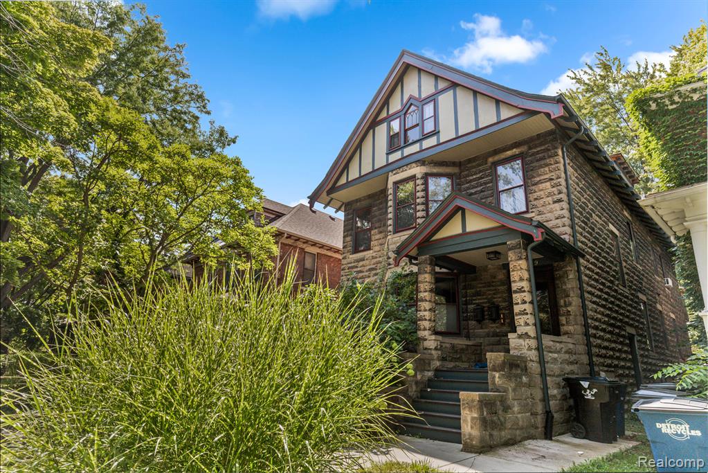 4129 Commonwealth Street, Unit 2 Detroit, MI 48208 - Photo 2 of 47