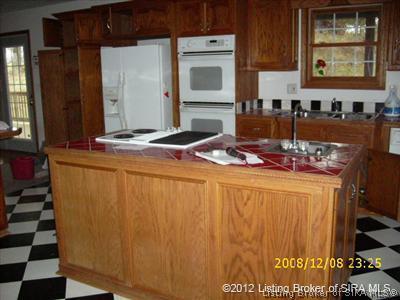 4810 Old Forest Road Southwest Corydon, IN 47112 - Photo 3 of 14