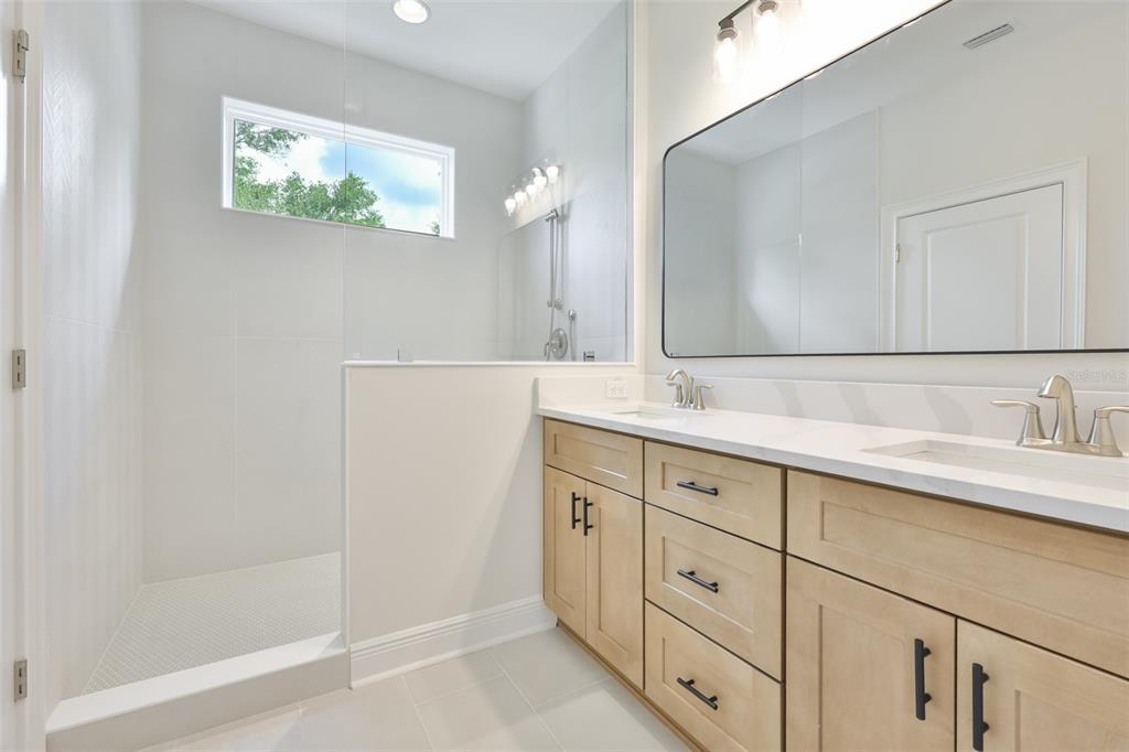 1913 West Beach Street Tampa, FL 33607 - Photo 20 of 36