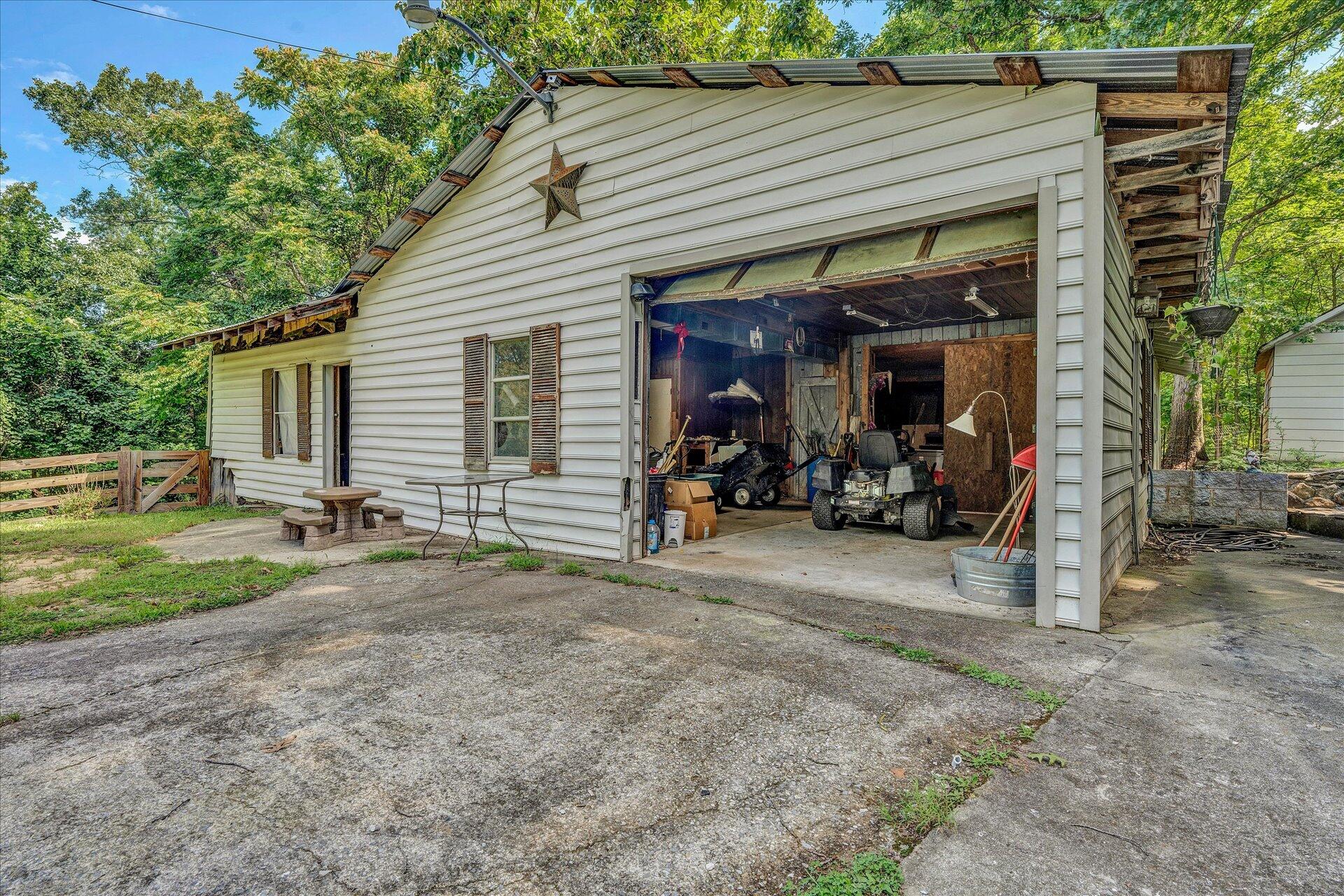 1182 Rabbit Drive Thaxton, VA 24174 - Photo 49 of 58 a view of a house with backyard