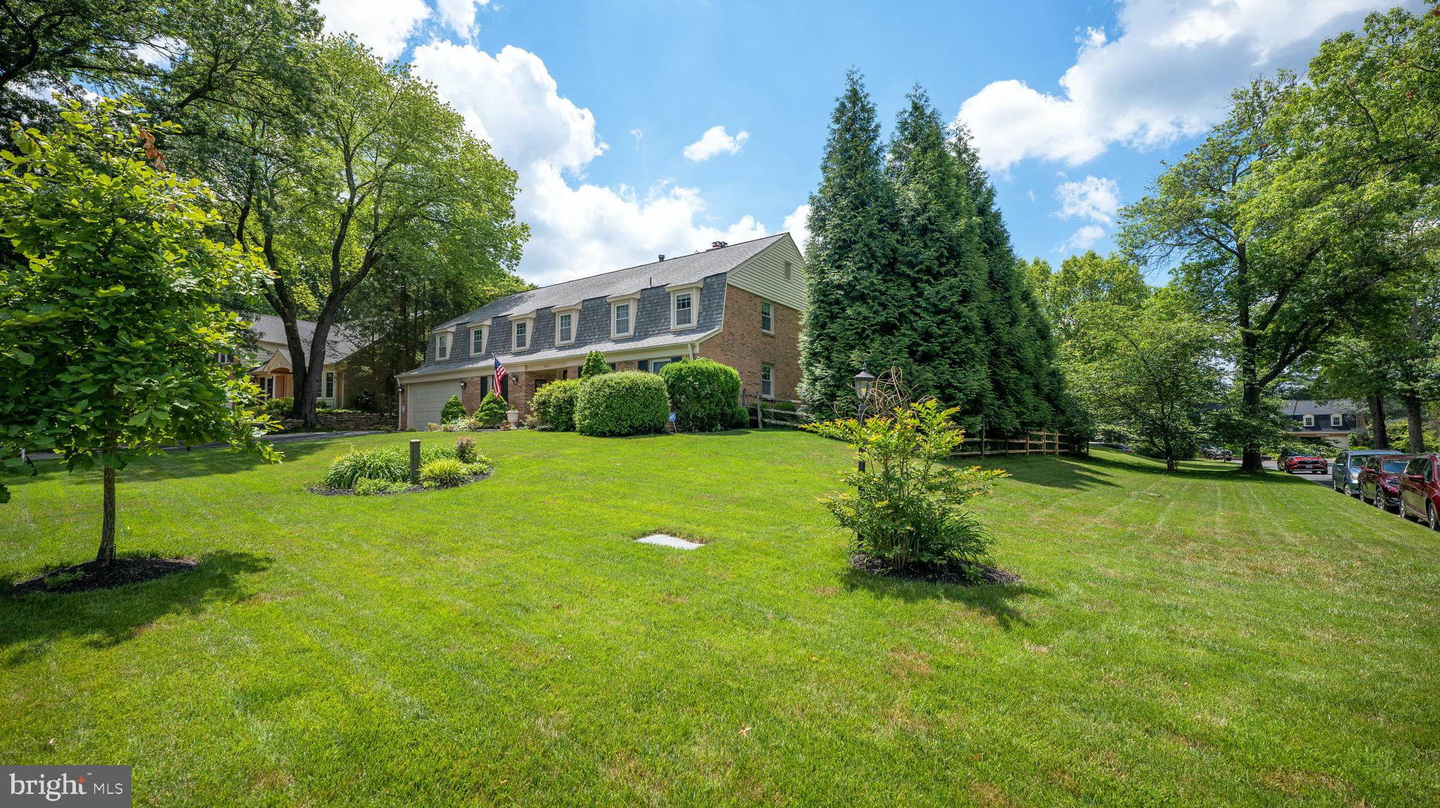 8924 Wooden Bridge Road Potomac, MD 20854 - Photo 40 of 53 Large corner lot