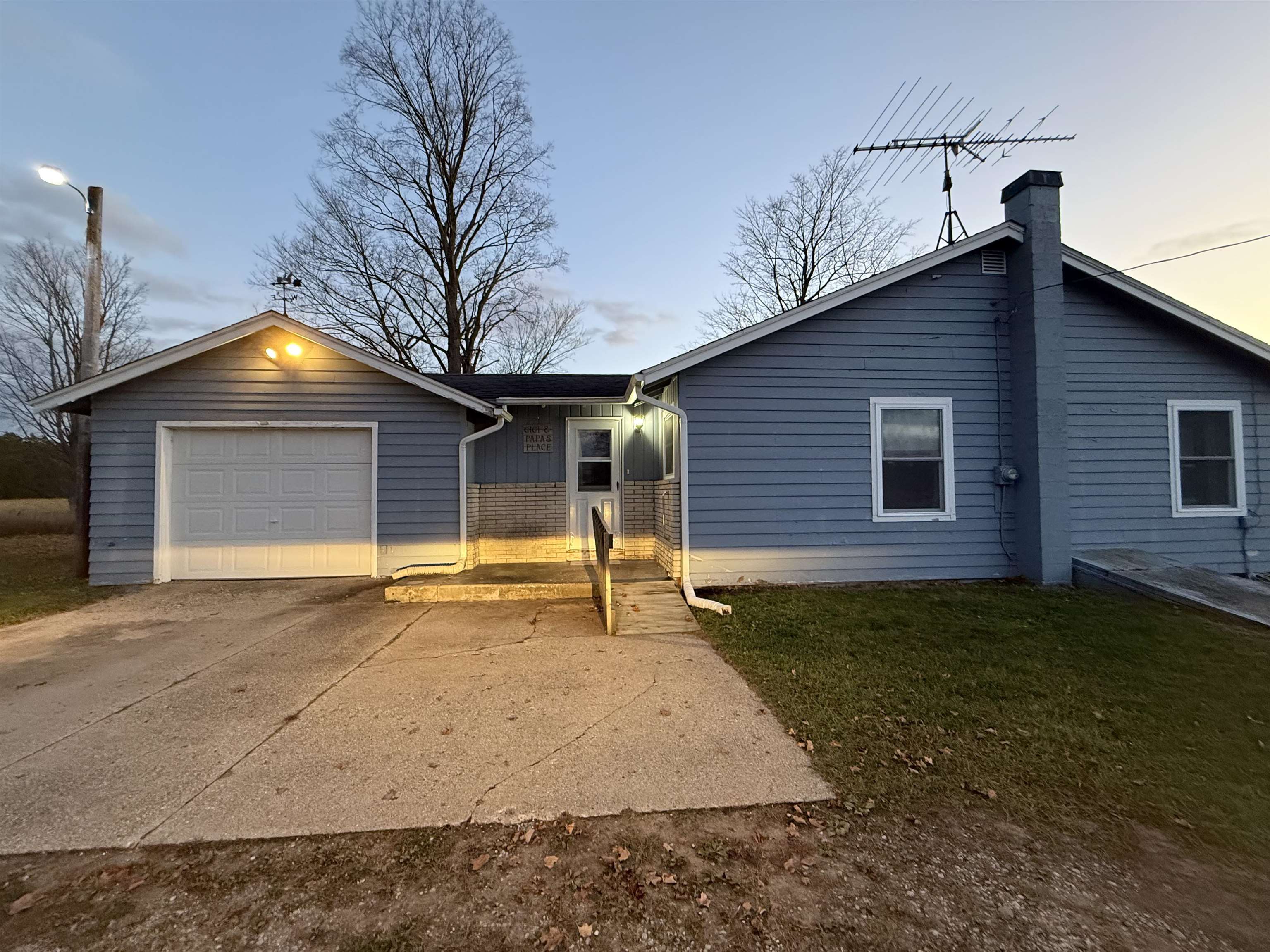 7377 South Forward Road McBain, MI 49657 - Photo 2 of 35 1940165-140e3b44-fc4b-41a8-ac0a-749d9da6df19.JPG