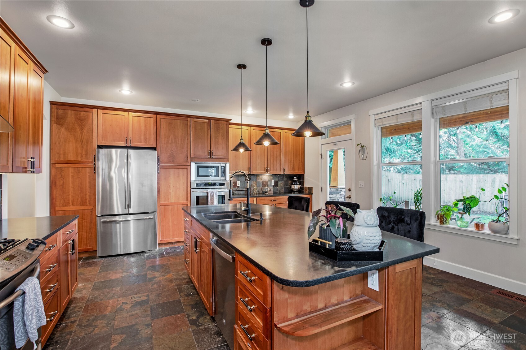 2744 Carpenter Road Southeast Lacey, WA 98503 - Photo 11 of 39