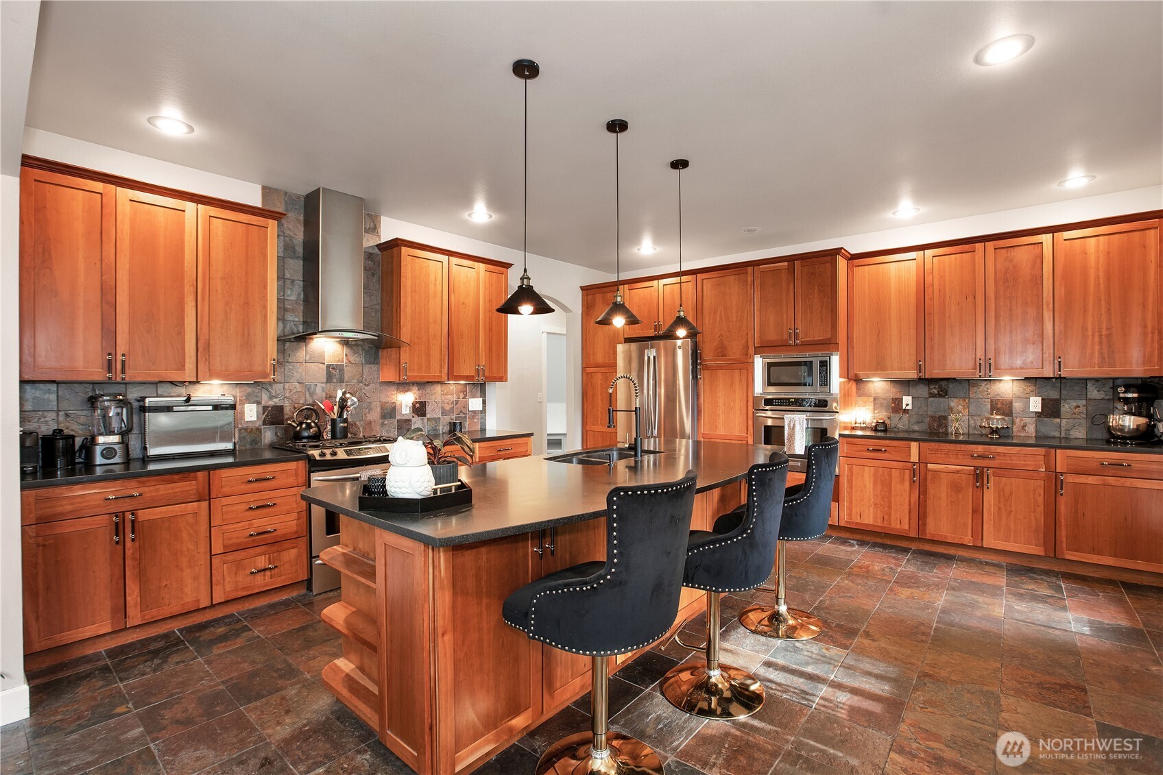 2744 Carpenter Road Southeast Lacey, WA 98503 - Photo 13 of 39