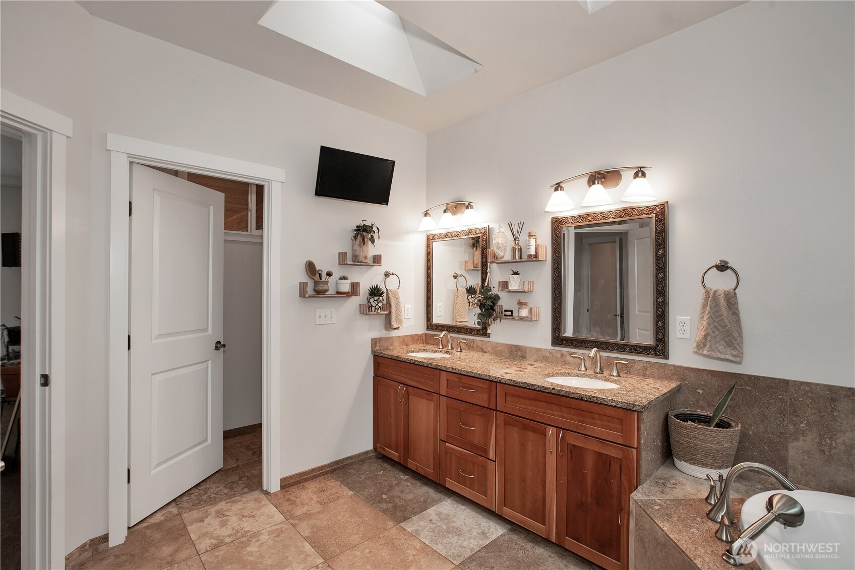 2744 Carpenter Road Southeast Lacey, WA 98503 - Photo 29 of 39