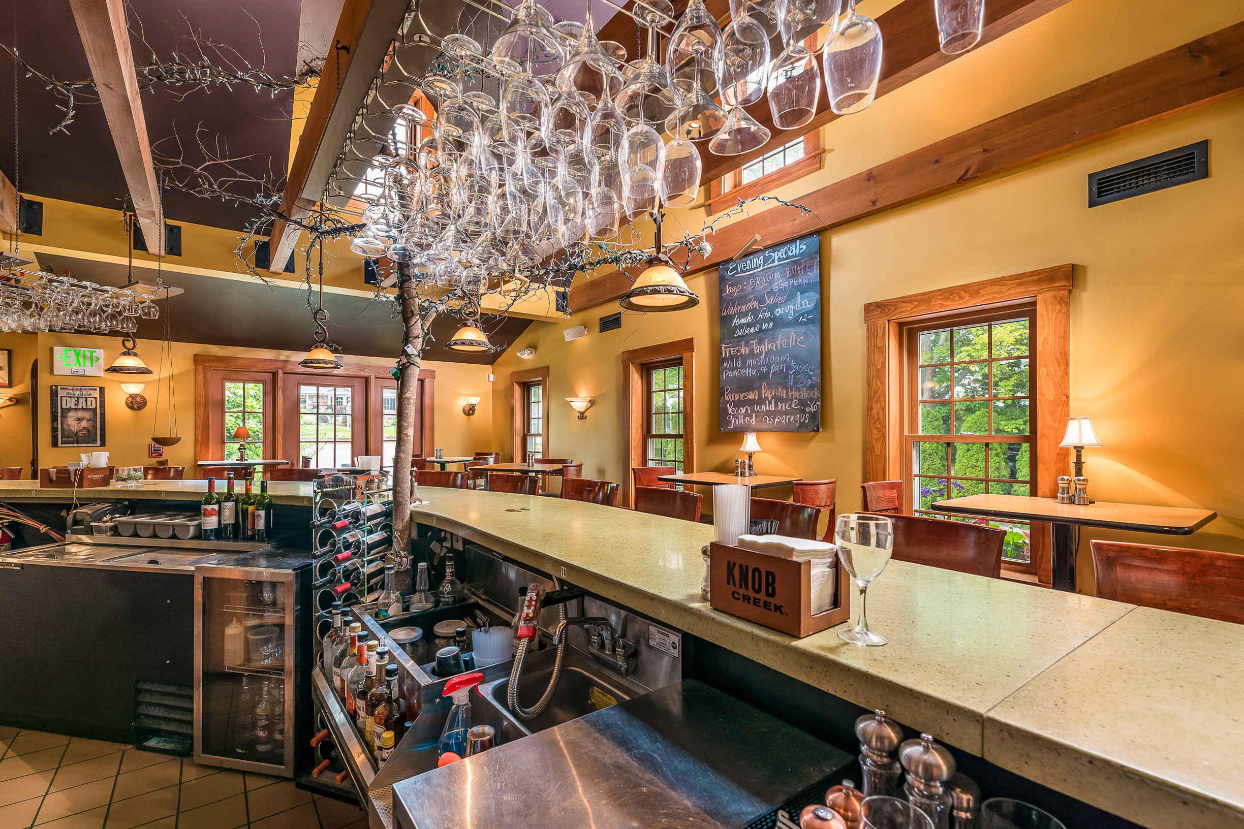 262 Shore Road Ogunquit, ME 03907 - Photo 15 of 32 Bar