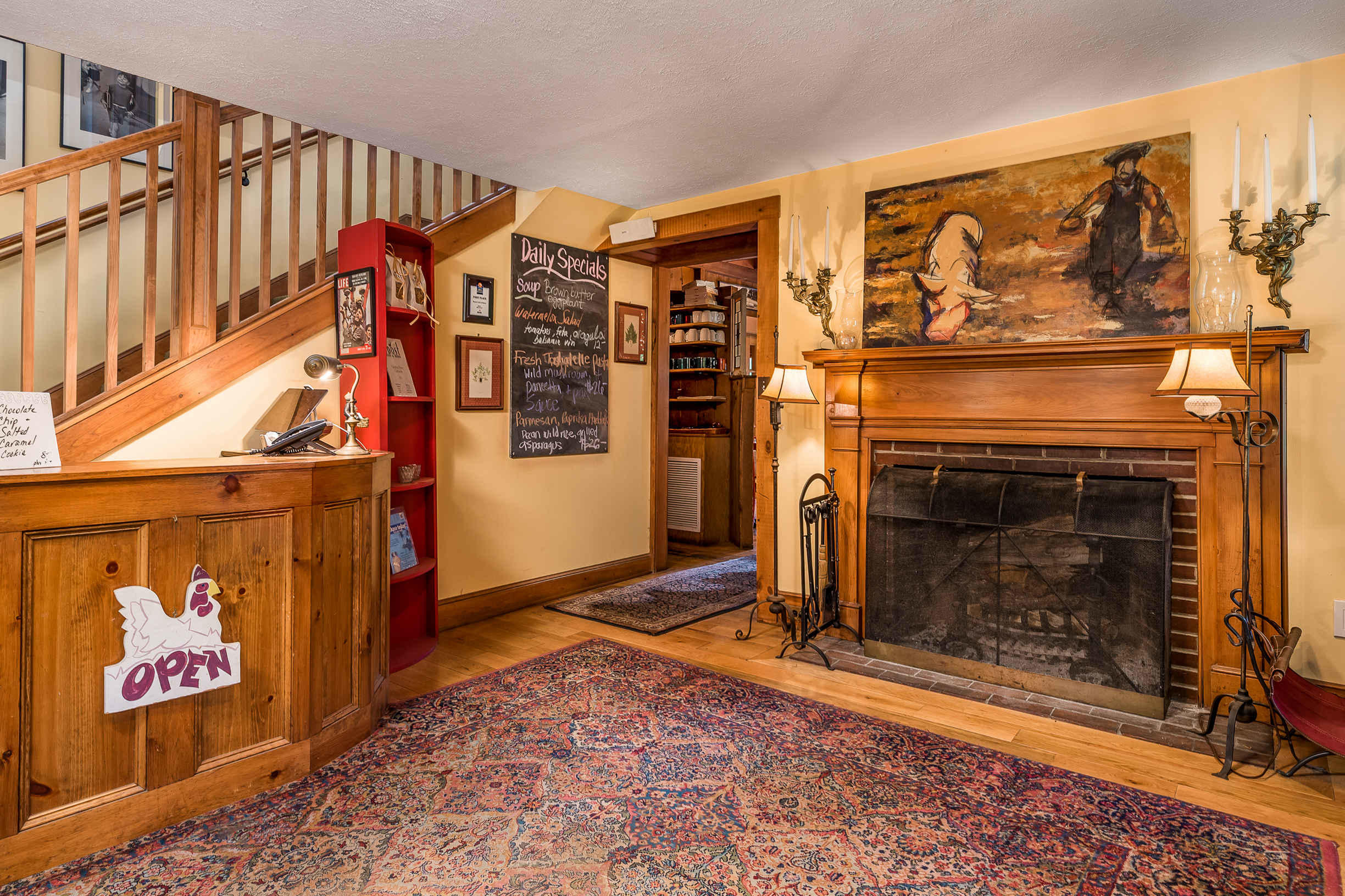 262 Shore Road Ogunquit, ME 03907 - Photo 10 of 32 Foyer