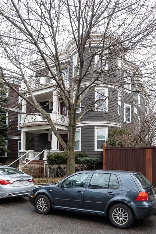 7 Chase, Unit 3 Boston, MA 02125 - Photo 2 of 13