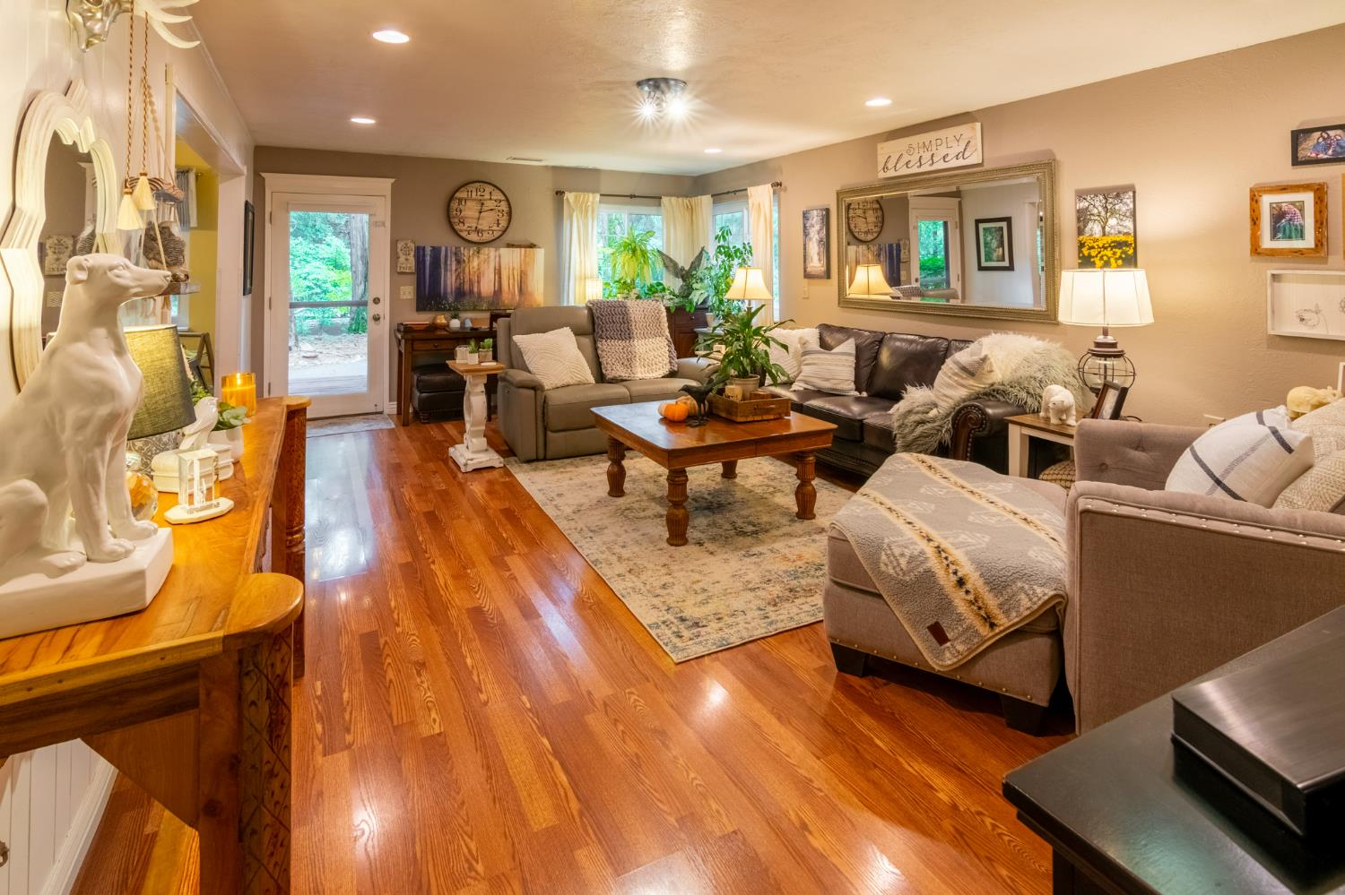 25681 Foresthill Road Foresthill, CA 95631 - Photo 11 of 29 a living room with furniture and wooden floor