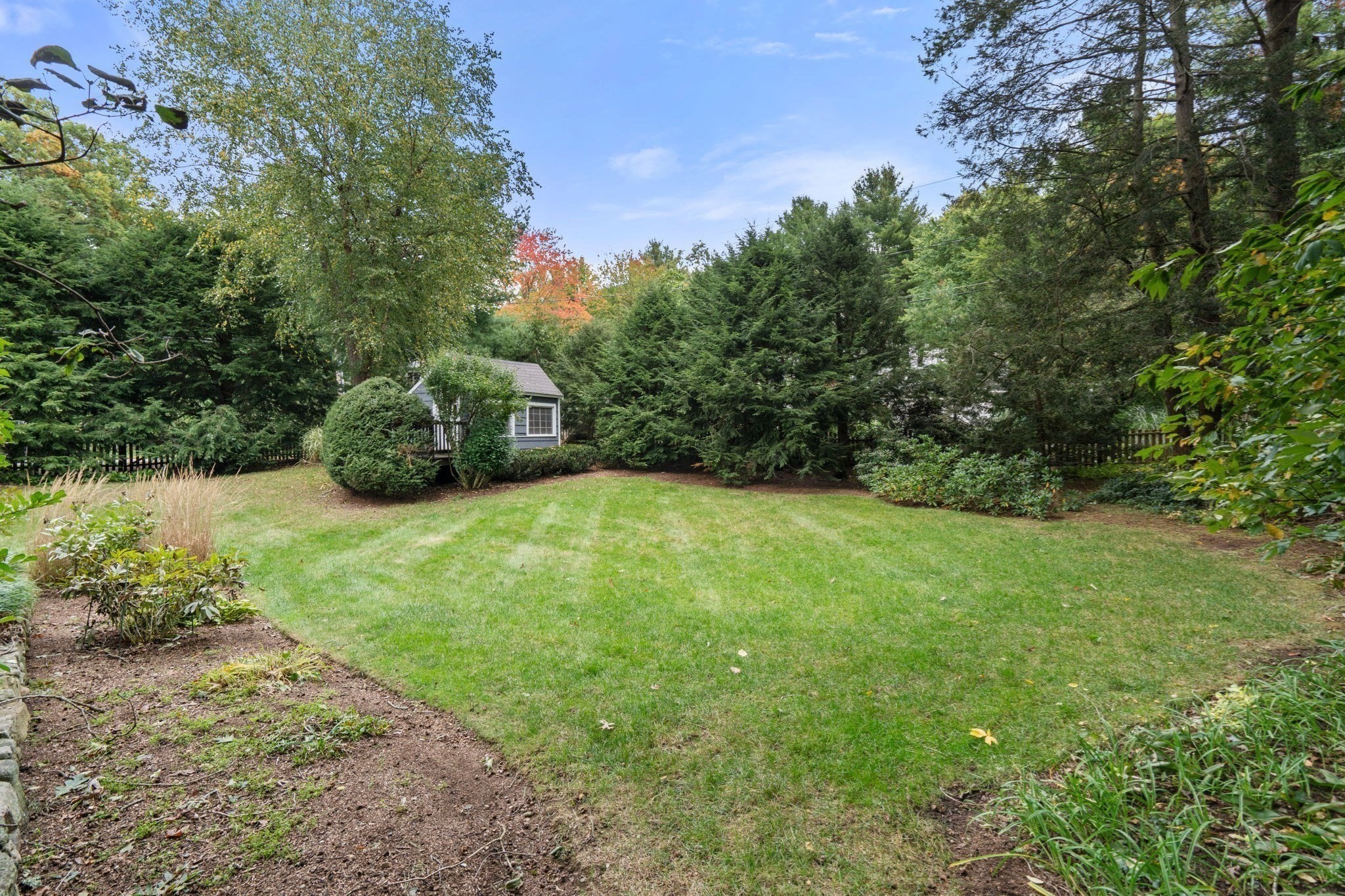 9 Oakley Road Dover, MA 02030 - Photo 28 of 37 Gallery Image 28