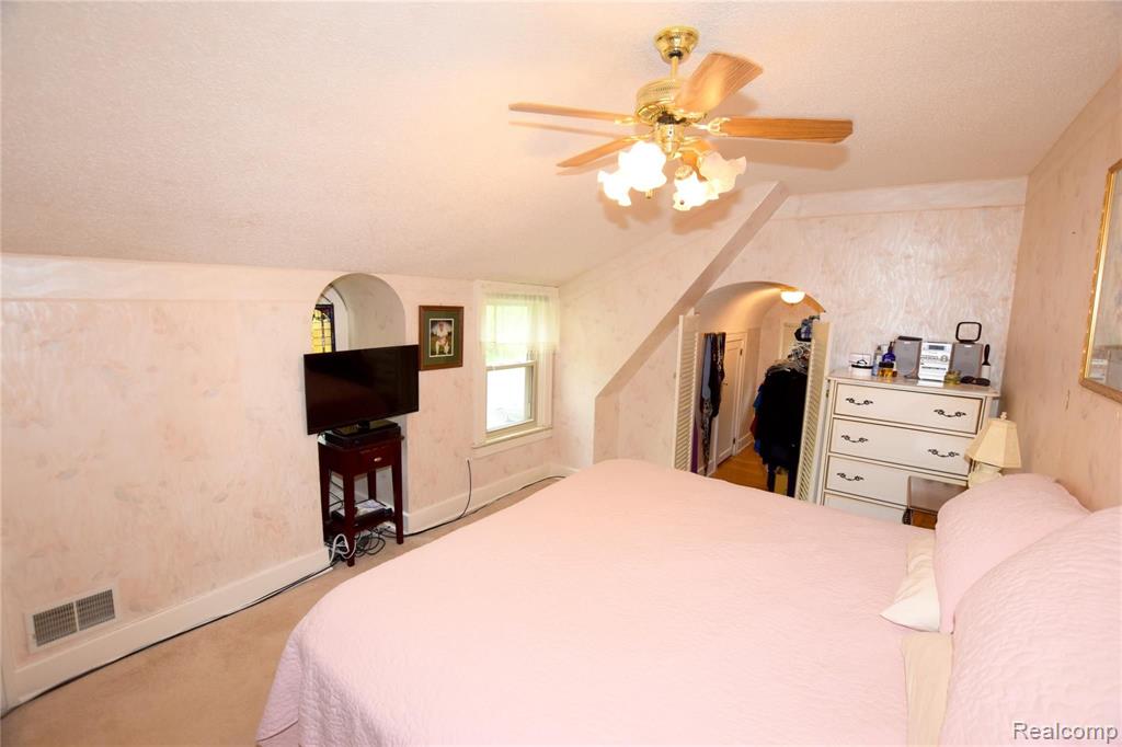 2209 Miller Road Flint, MI 48503 - Photo 14 of 24 Gallery Image 14