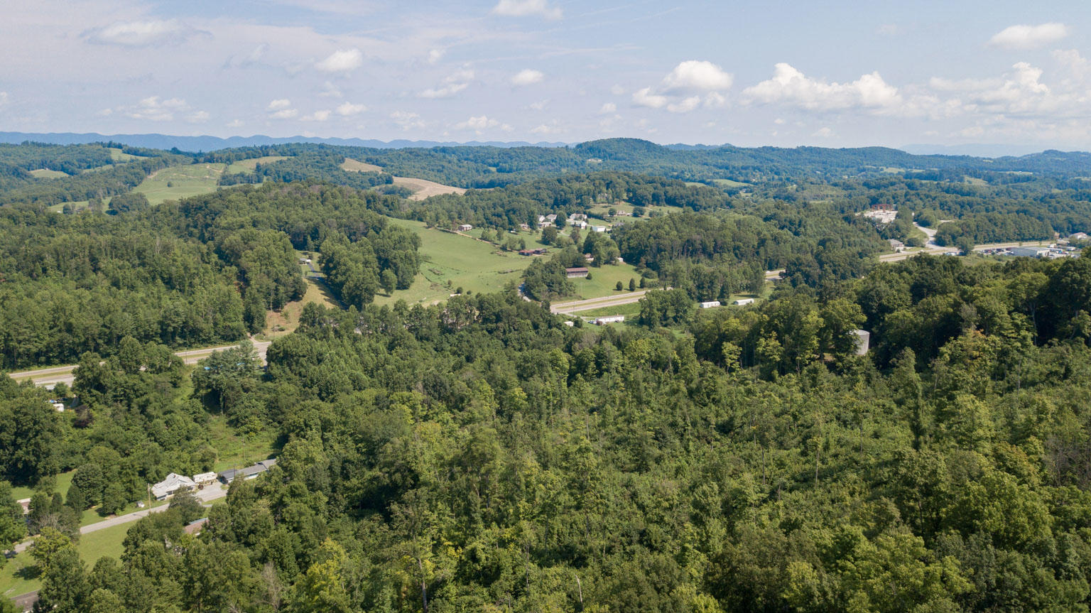 Tbd Deck Valley Road, Unit TR 1 Bristol, TN 37620 - Photo 7 of 10 DJI_0069
