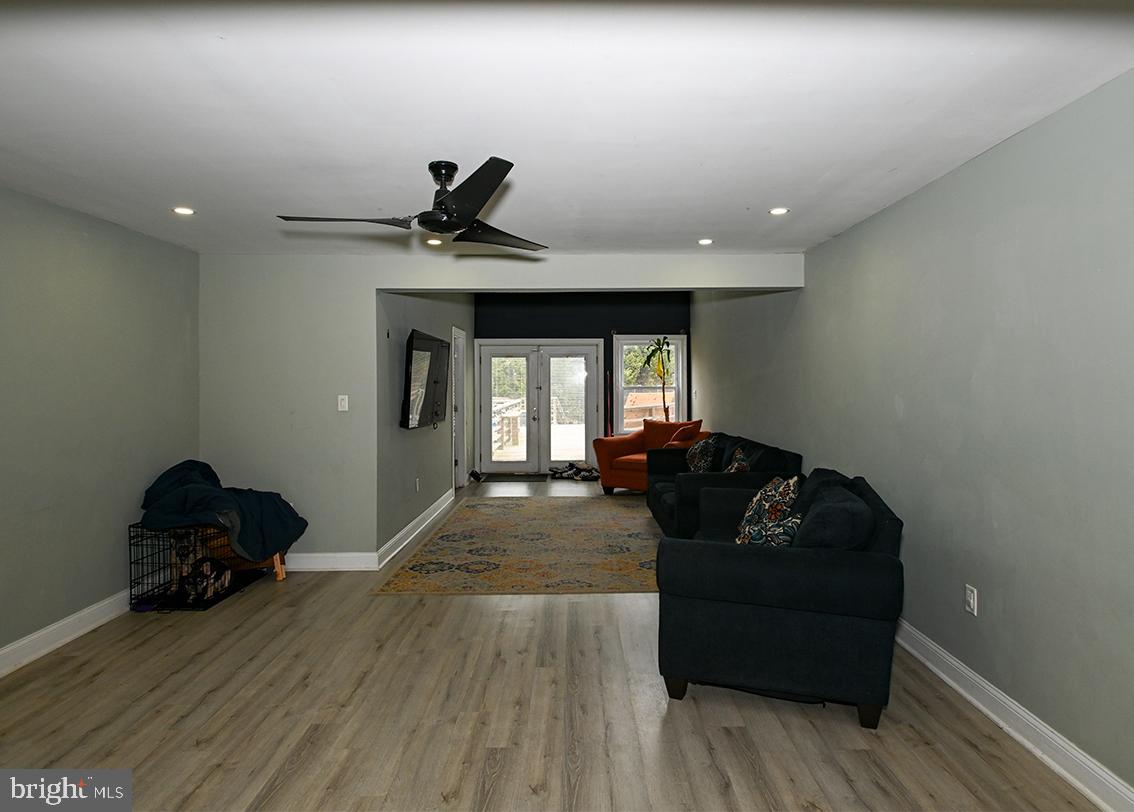 368 Almond Road Pittsgrove, NJ 08318 - Photo 6 of 40 a living room with furniture and a window
