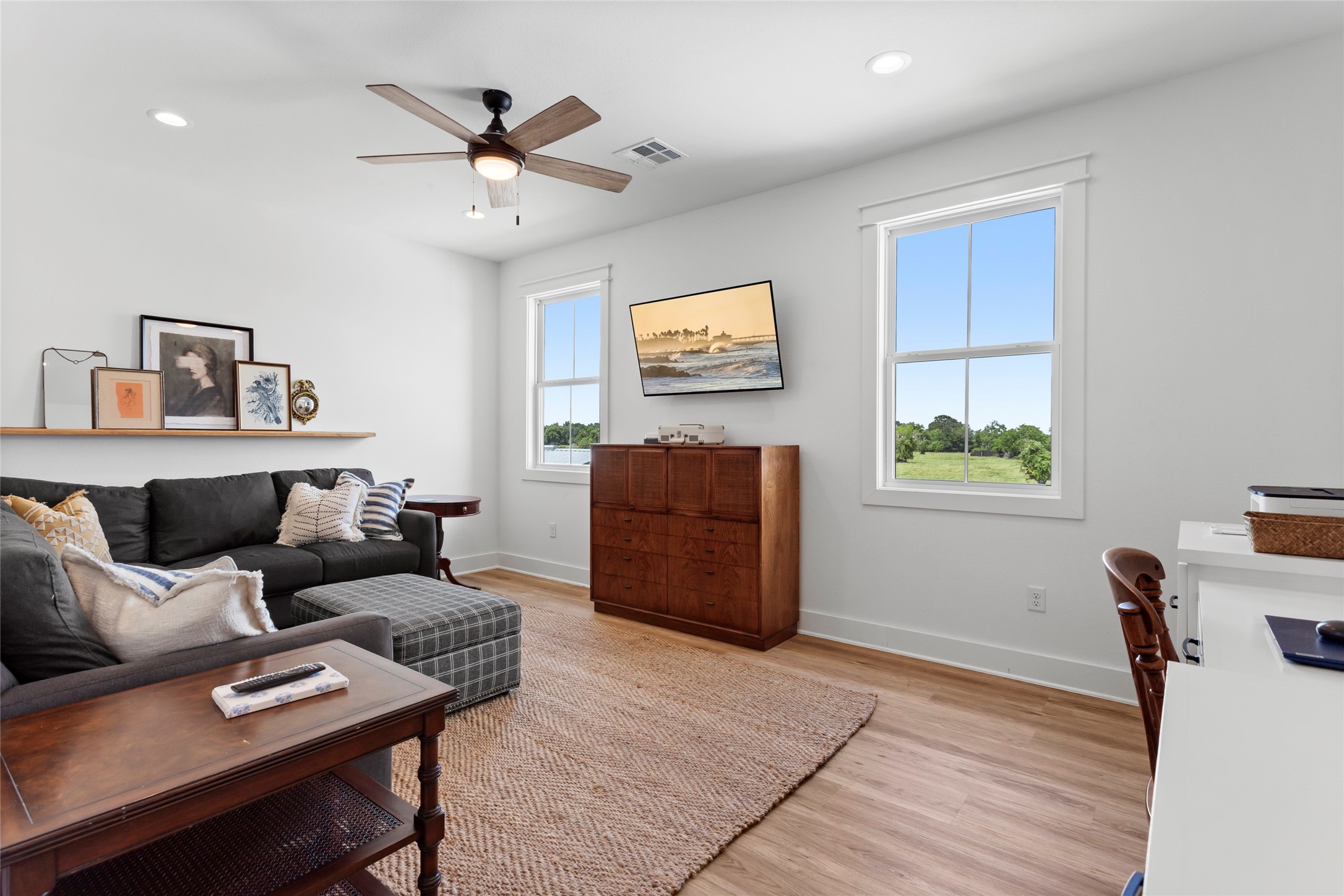 4473 County Road 172 Alvin, TX 77511 - Photo 17 of 36 2nd floor living room/den