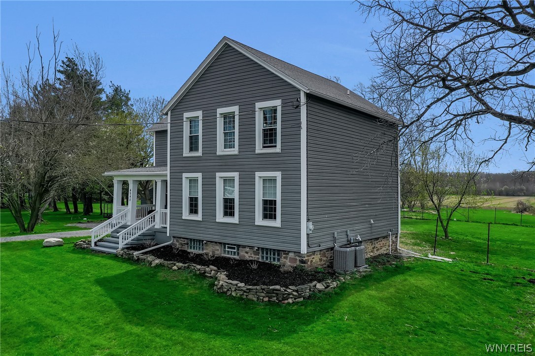 4948 Lower Mountain Road Cambria, NY 14094 - Photo 3 of 49