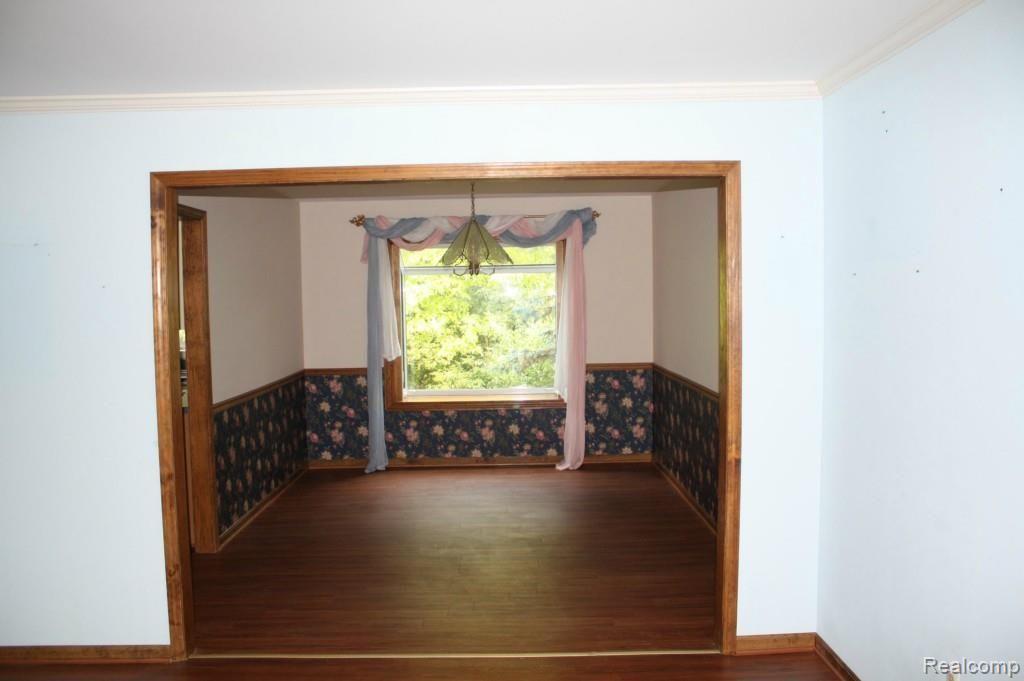 1348 East Fairview Lane Rochester, MI 48306 - Photo 8 of 18 IMG_0989 dr.jpg