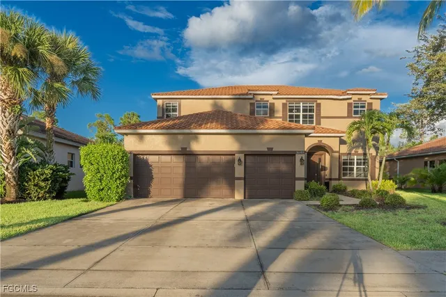 $399,999 | 3003 Lake Manatee Court, Cape Coral, FL 33909