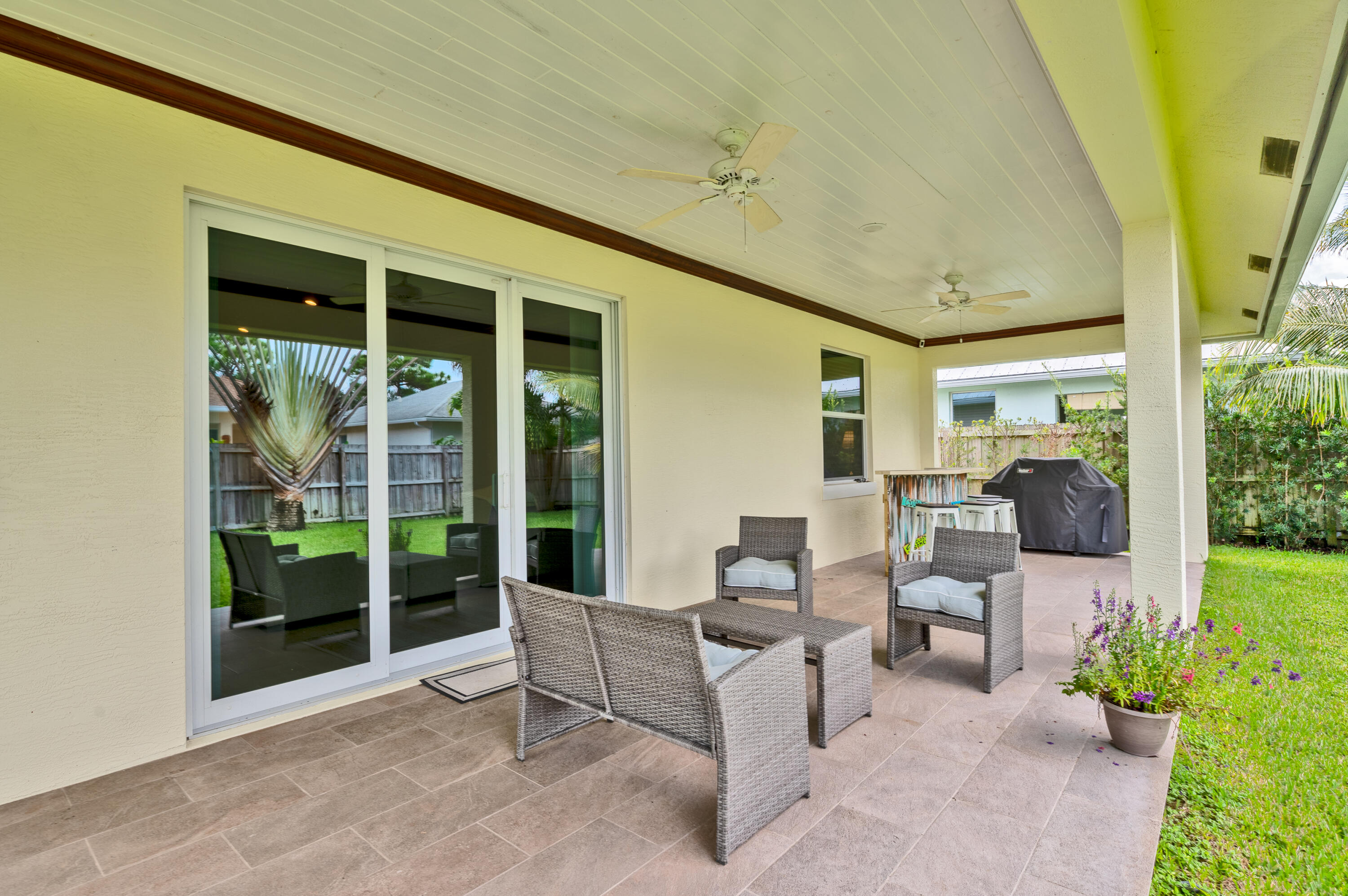 17707 Cinquez Park Road East Jupiter, FL 33458 - Photo 19 of 29 36