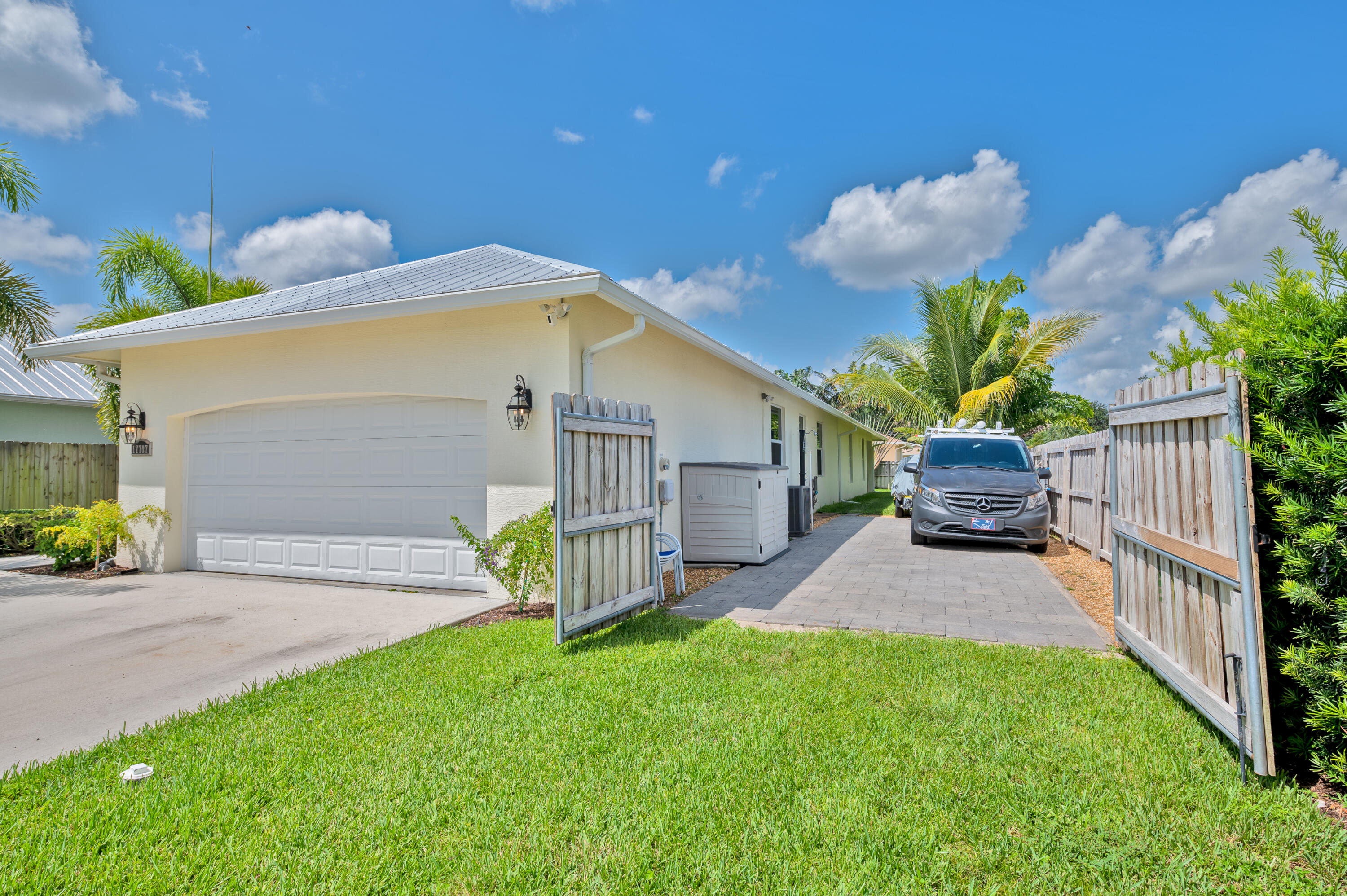 17707 Cinquez Park Road East Jupiter, FL 33458 - Photo 24 of 29 RV & BOAT PARKING INSIDE PROPERTY