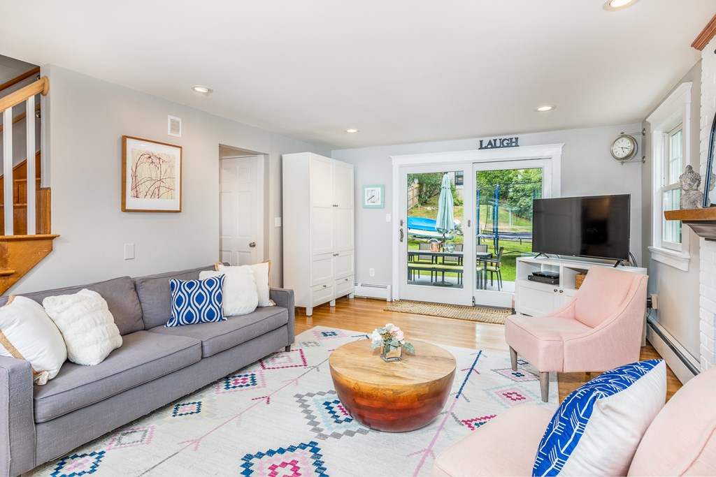 20 Willow Road Marblehead, MA 01945 - Photo 3 of 37
