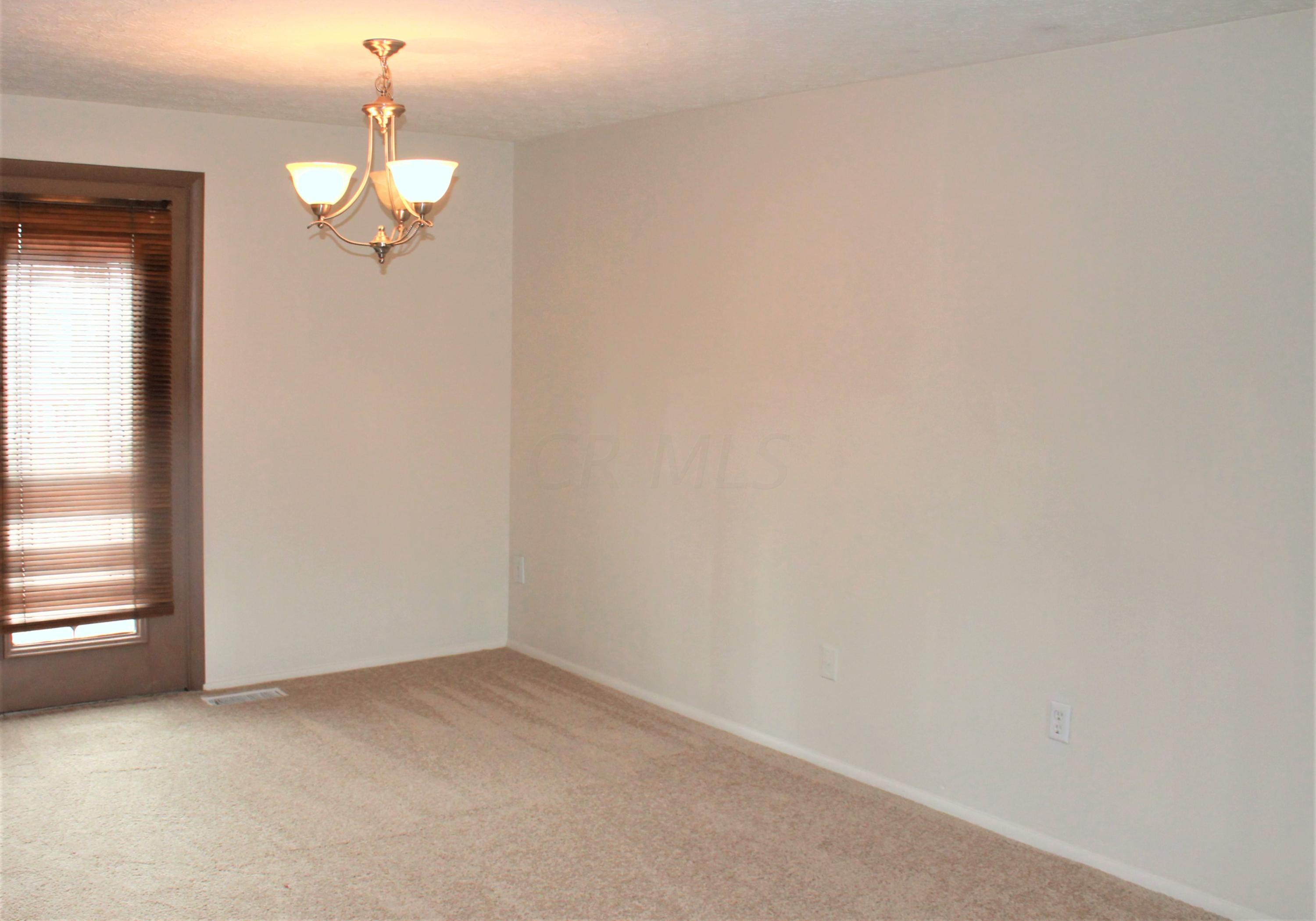 812 North Stygler Road Columbus, OH 43230 - Photo 4 of 19