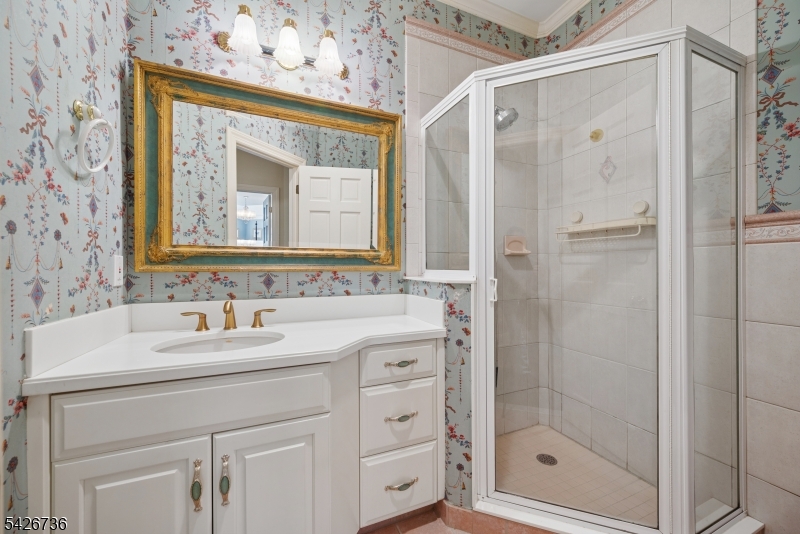 110 Chelsea Watchung, NJ 07069 - Photo 23 of 43