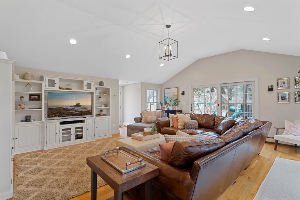 4 Heritage Road Hingham, MA 02043 - Photo 11 of 23 Gallery Image 11