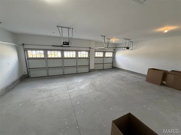 $449,000 | 1004 Brianna Court, Jerseyville, IL 62052