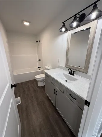 $449,000 | 1004 Brianna Court, Jerseyville, IL 62052