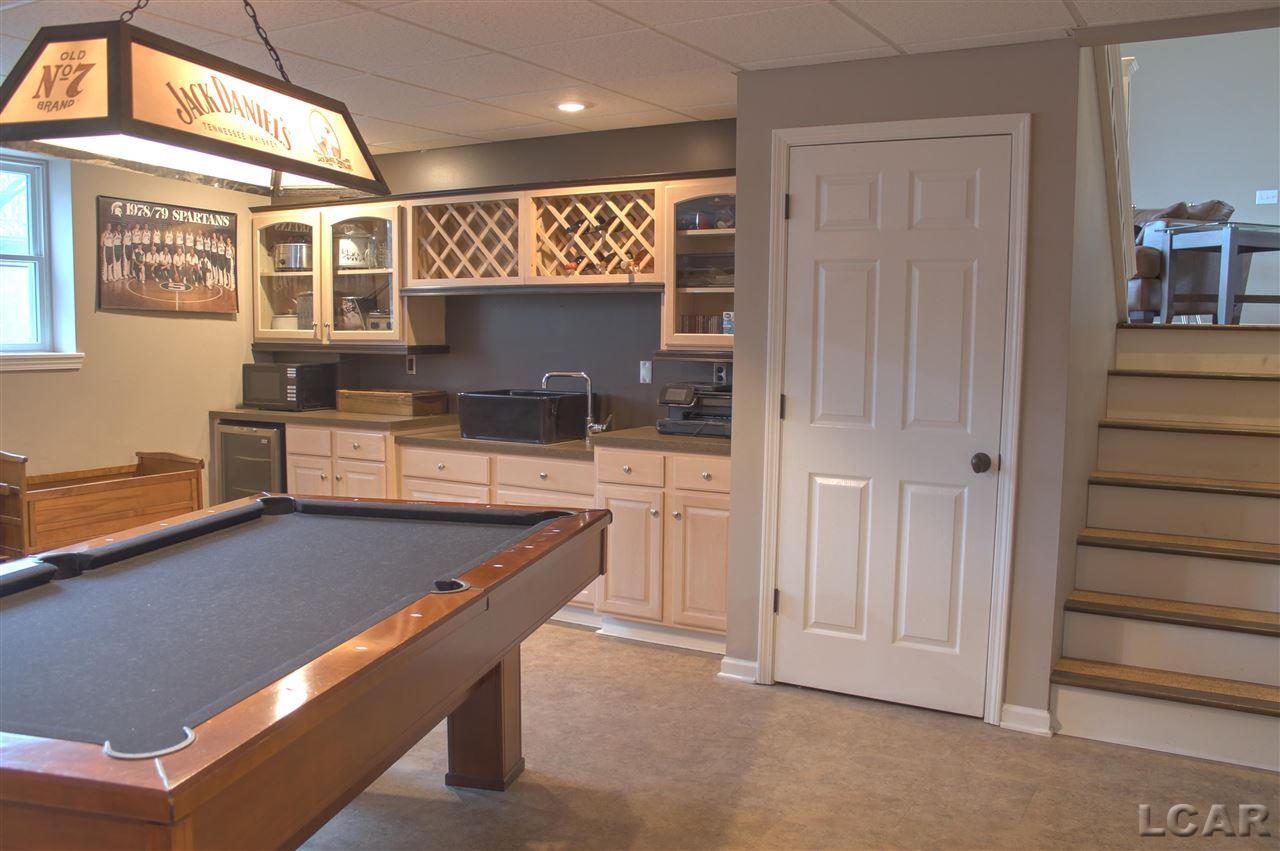 4781 Hooks Mill Road Adrian, MI 49221 - Photo 12 of 19 Family Room