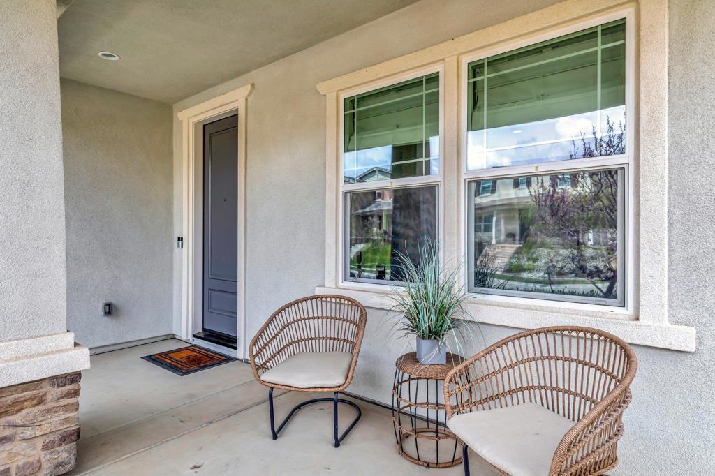 2954 Fledgling Drive Escondido, CA 92029 - Photo 2 of 49 a living room with furniture and windows