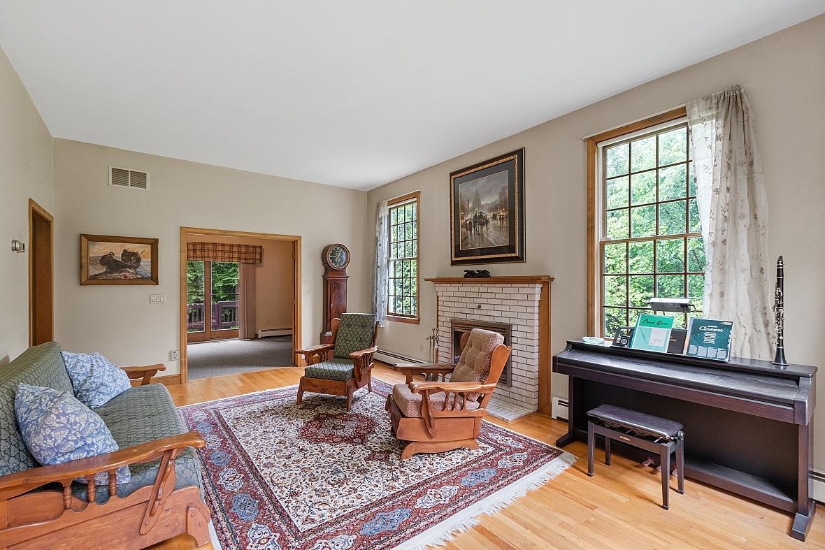 110 Westfall Road Pelham, NH 03076 - Photo 6 of 40 Gallery Image 6