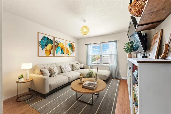 $549,900 | 15906 Starling Crossing Drive, Lithia, FL 33547