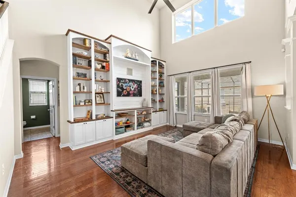 $549,900 | 15906 Starling Crossing Drive, Lithia, FL 33547