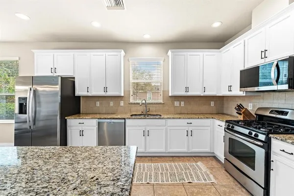 $549,900 | 15906 Starling Crossing Drive, Lithia, FL 33547