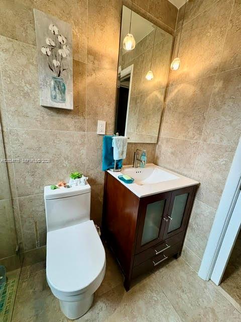 9624 Southwest 79th Terrace Miami, FL 33173 - Photo 24 of 32