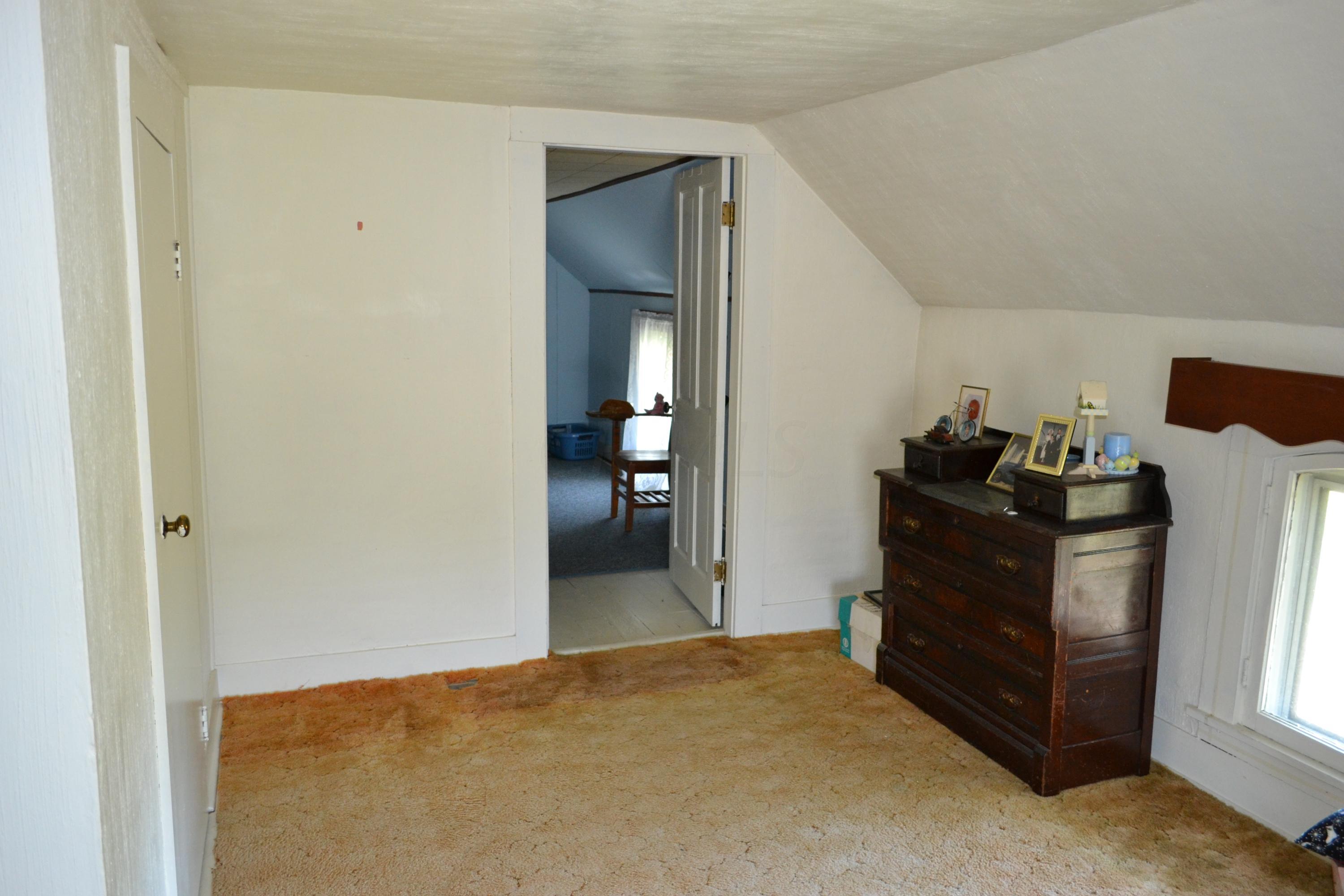 9515 Dozer Road Southwest Stoutsville, OH 43154 - Photo 8 of 19