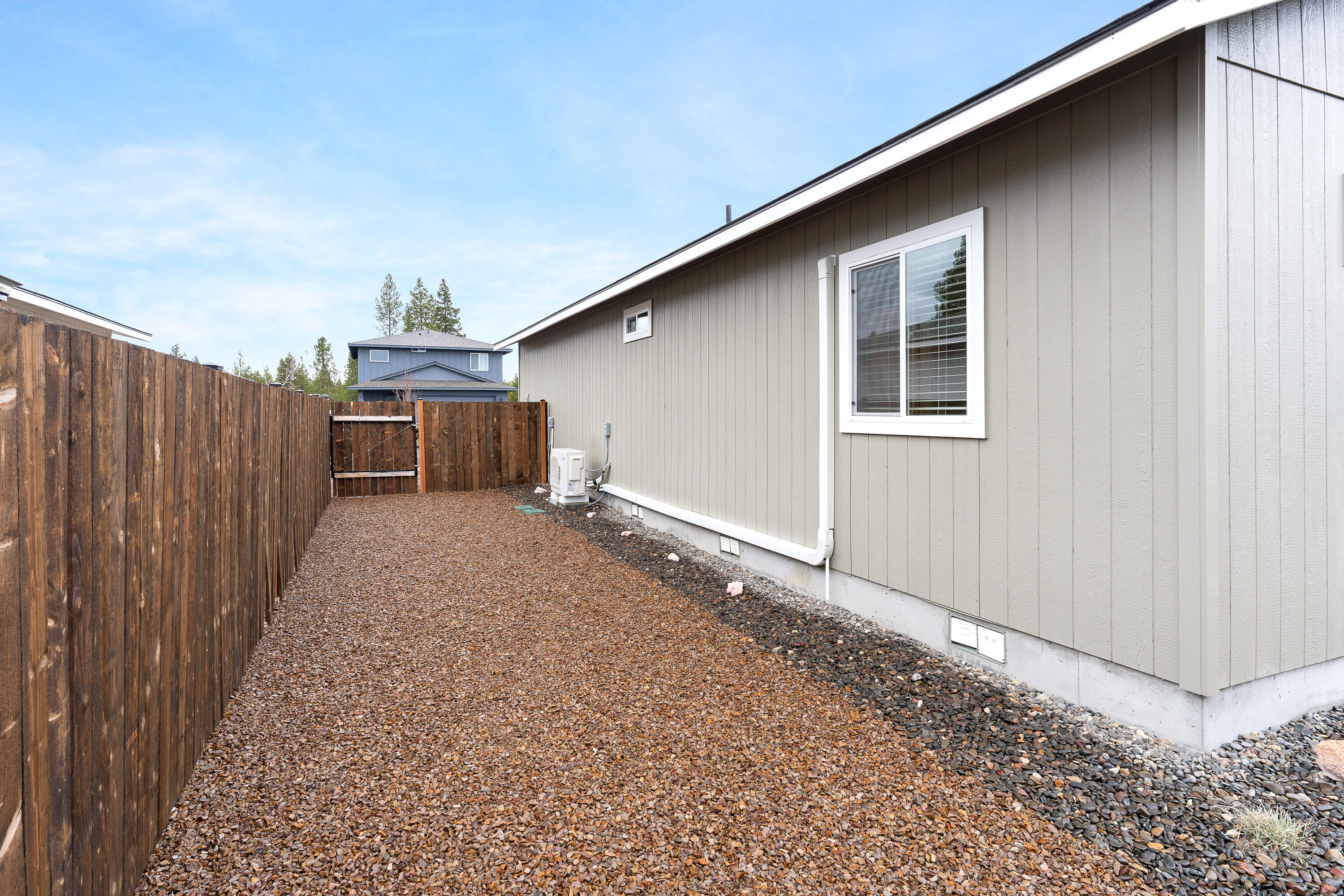 16484 Bassett Road La Pine, OR 97739 - Photo 27 of 30 DSC09607