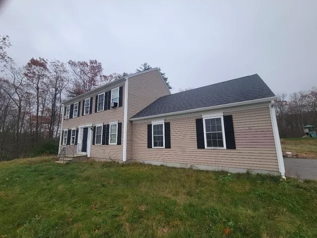 $300,000 | 65 Victoria Lane, Templeton, MA 01468