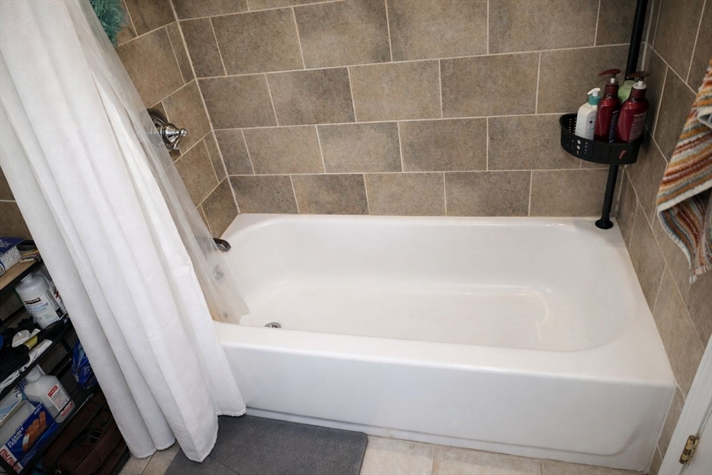 7 Jaques Street Somerville, MA 02145 - Photo 5 of 18