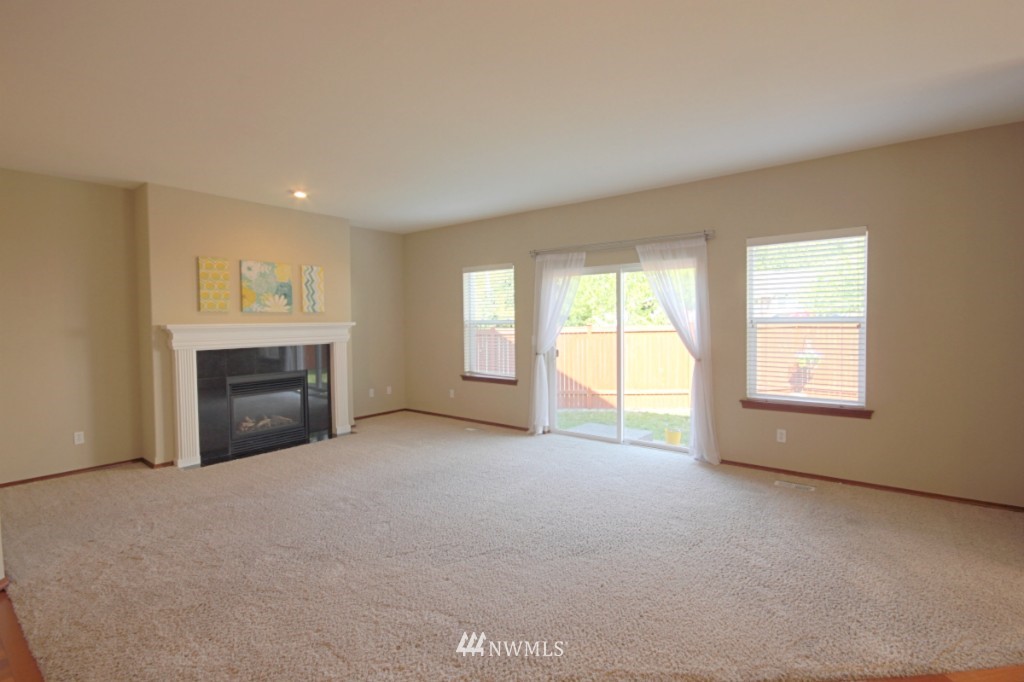 23719 17th Avenue West Bothell, WA 98021 - Photo 4 of 21
