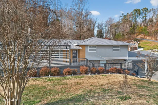 $514,900 | 308 Sanford Avenue, Clinton, TN 37716