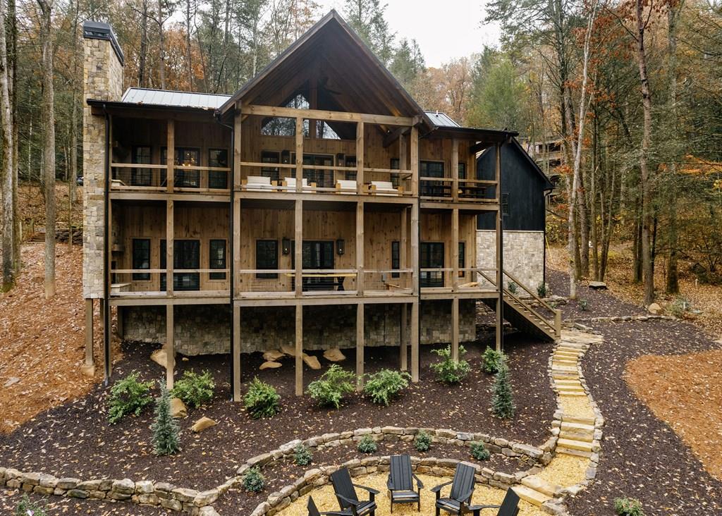 340 Hemlock Trail Blue Ridge, GA 30513 - Photo 1 of 91 Main View